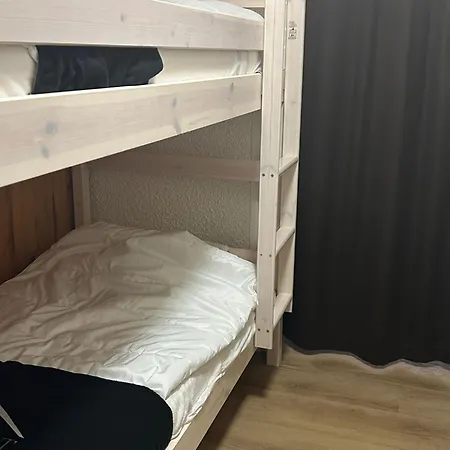 Au Pied Des Pistes Avec Balcon Et Parking Gratuit - Fr-1-814-16 Apartment Besse-et-Saint-Anastaise