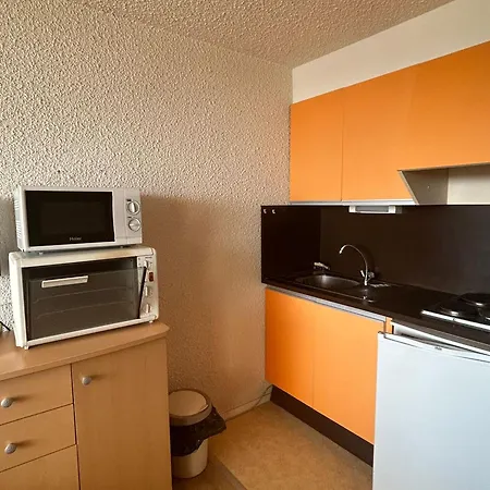 Au Pied Des Pistes Avec Balcon Et Parking Gratuit - Fr-1-814-16