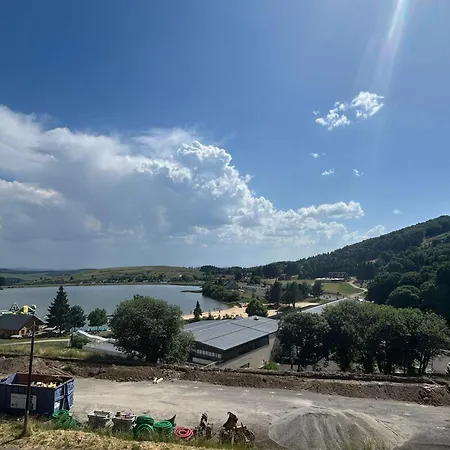 Au Pied Des Pistes Avec Balcon Et Parking Gratuit - Fr-1-814-16 Apartment Besse-et-Saint-Anastaise